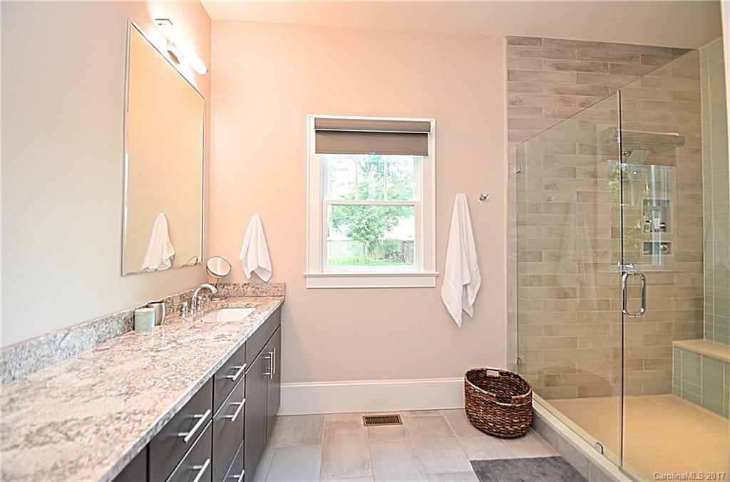 318 Mill Road Charlotte, NC 28216 - Photo 15 of 24 Gallery Image 15
