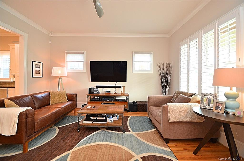 318 Mill Road Charlotte, NC 28216 - Photo 3 of 24 Gallery Image 3