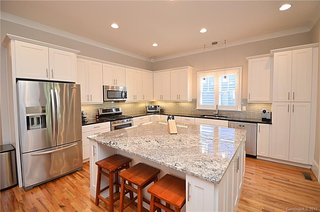 318 Mill Road Charlotte, NC 28216 - Photo 6 of 24 Gallery Image 6