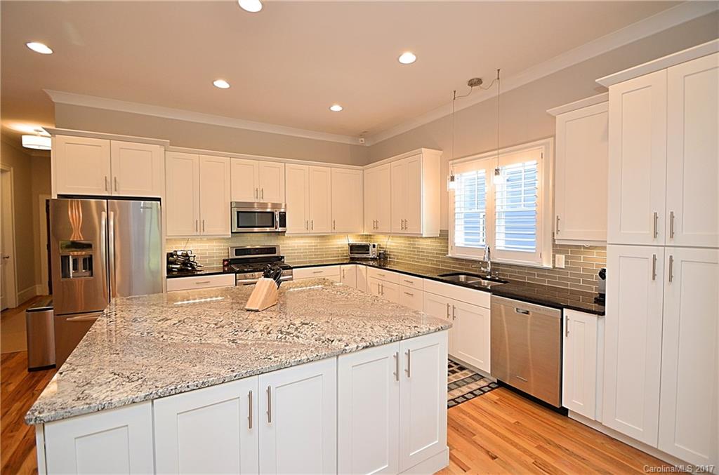 318 Mill Road Charlotte, NC 28216 - Photo 8 of 24 Gallery Image 8