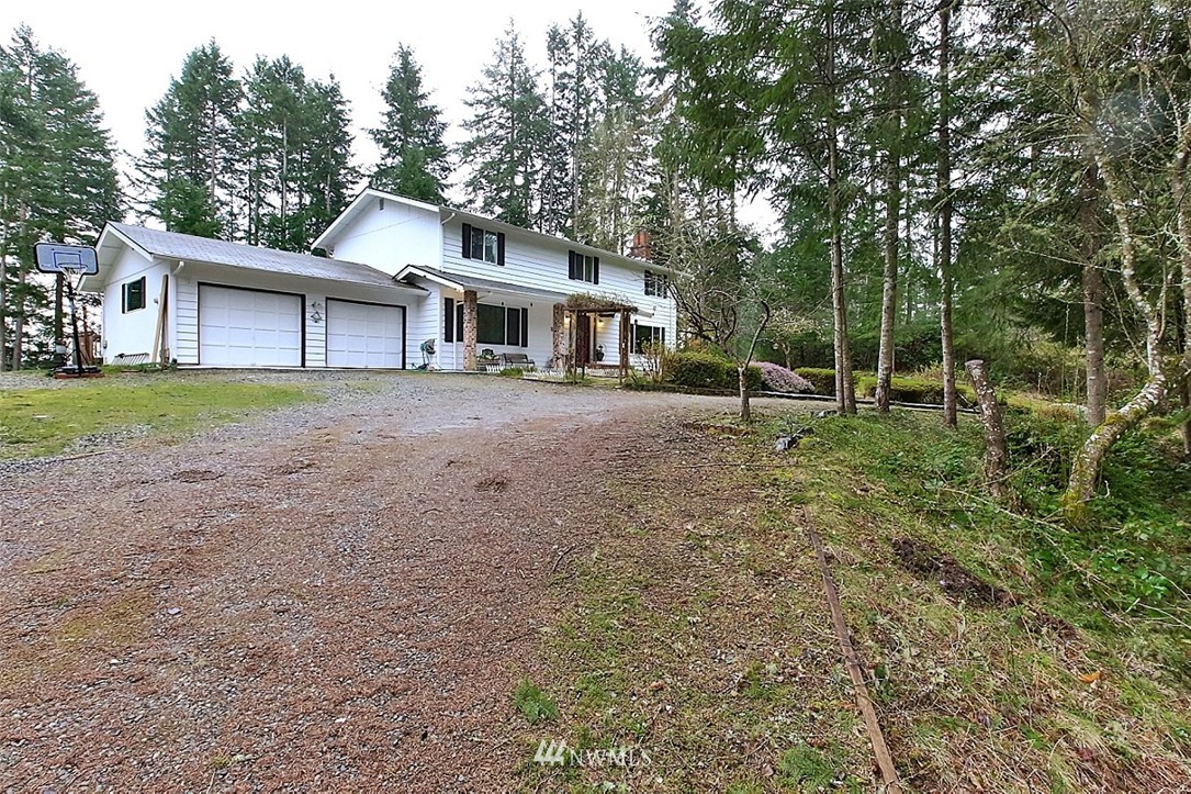 13043 Madrona Road Southwest Port Orchard, WA 98367 - Photo 2 of 25 Gallery Image 2