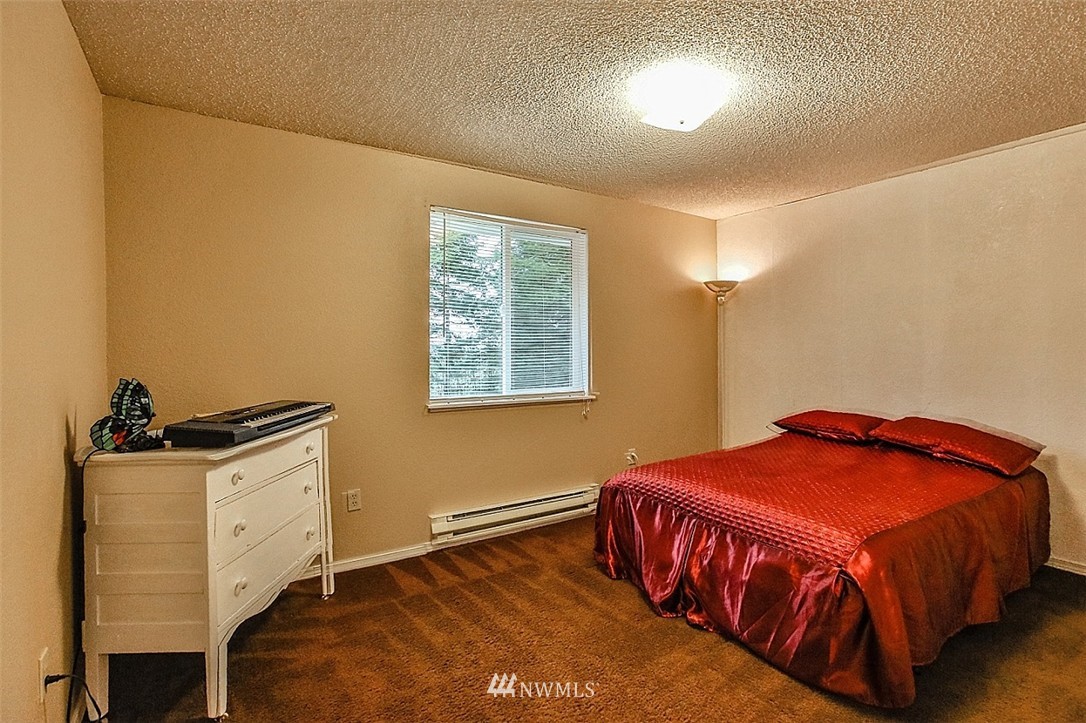 13043 Madrona Road Southwest Port Orchard, WA 98367 - Photo 13 of 25 Gallery Image 13