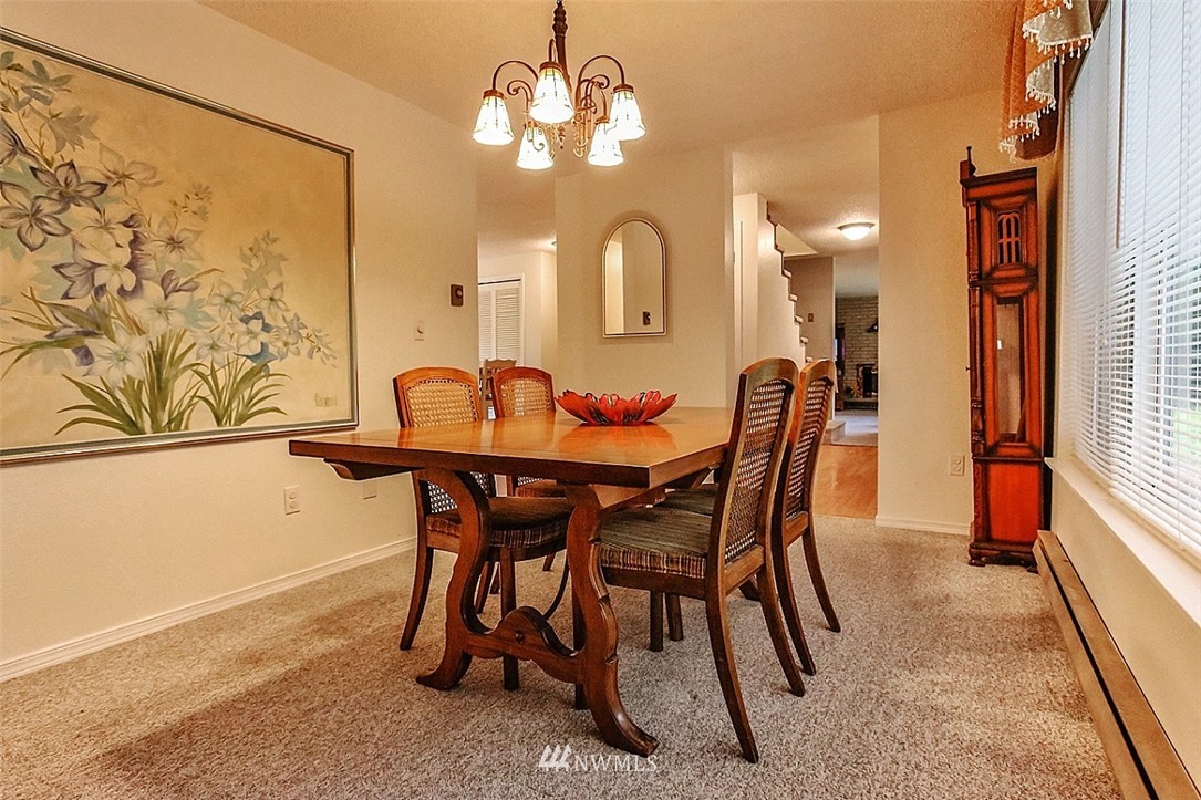 13043 Madrona Road Southwest Port Orchard, WA 98367 - Photo 5 of 25 Gallery Image 5