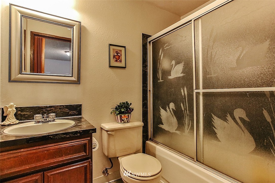 13043 Madrona Road Southwest Port Orchard, WA 98367 - Photo 10 of 25 Gallery Image 10