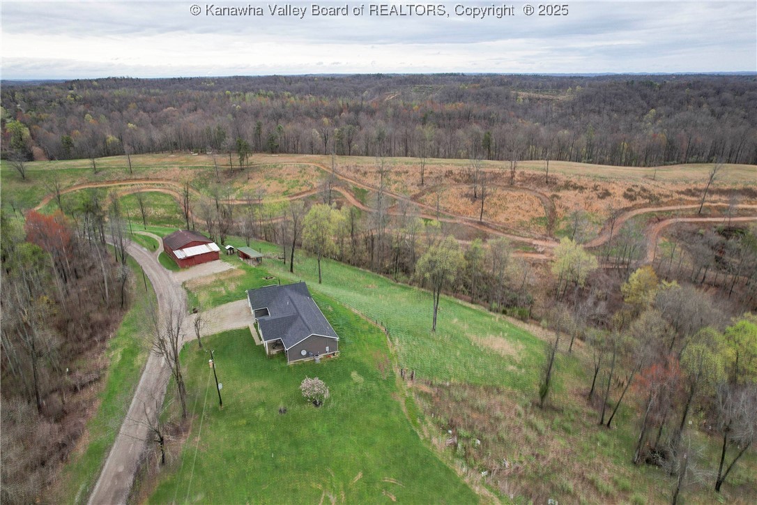 5890 7 Mile Ridge Road Apple Grove, WV 25502 - Photo 6 of 32 Gallery Image 6