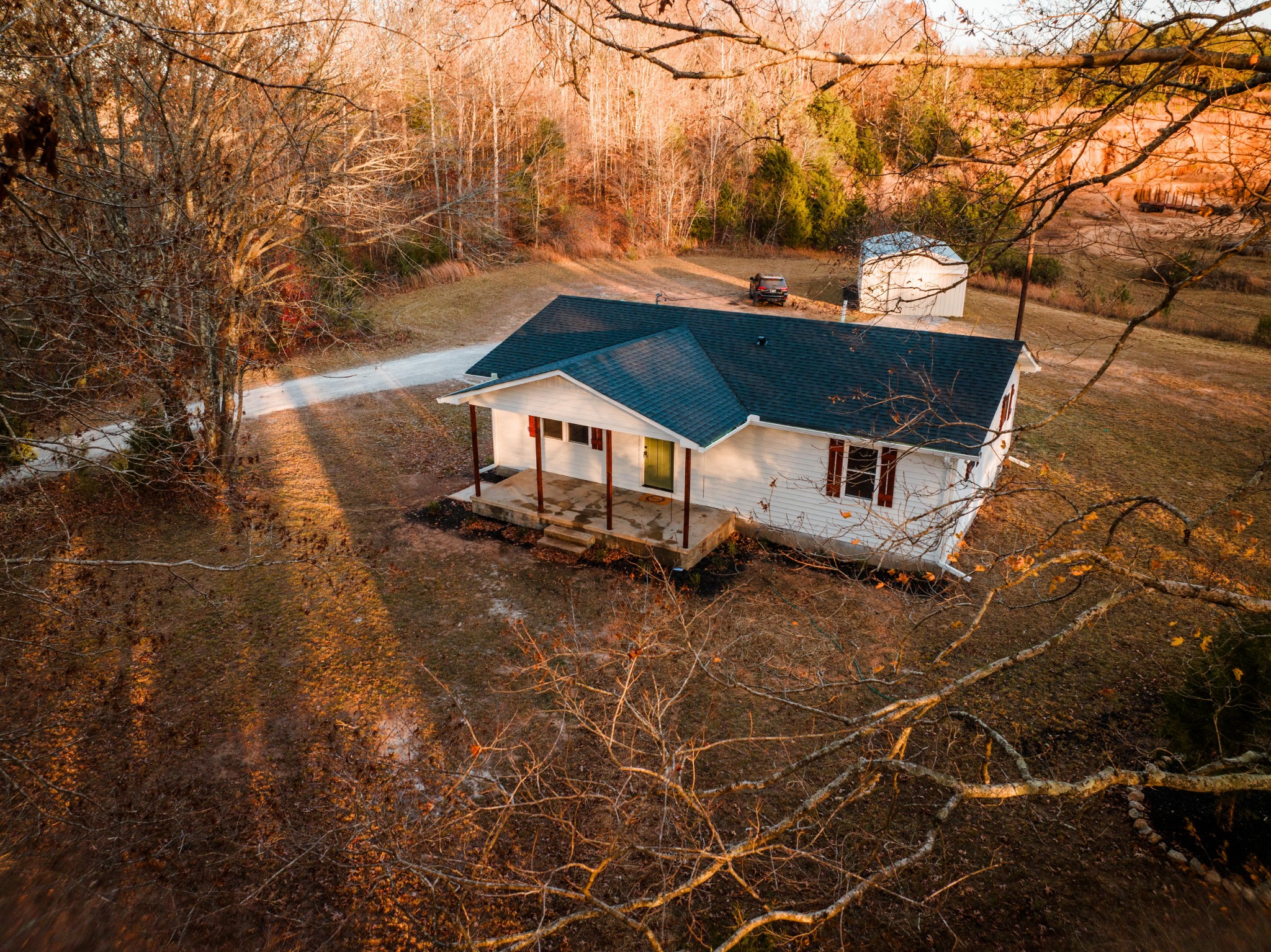 157 Henry Sharp Road Hohenwald, TN 38462 - Photo 2 of 16 Gallery Image 2