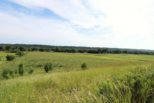 $1,100,000 | 5-xx West Ridge Road, Courtland, MN 56021
