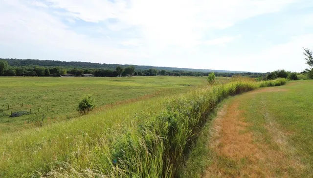 $1,100,000 | 5-xx West Ridge Road, Courtland, MN 56021