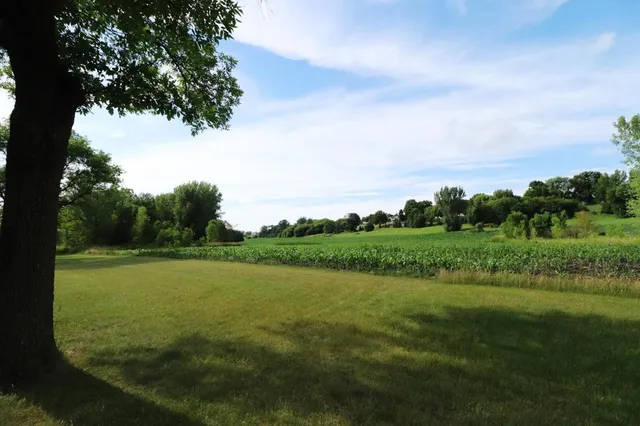 $1,100,000 | 5-xx West Ridge Road, Courtland, MN 56021