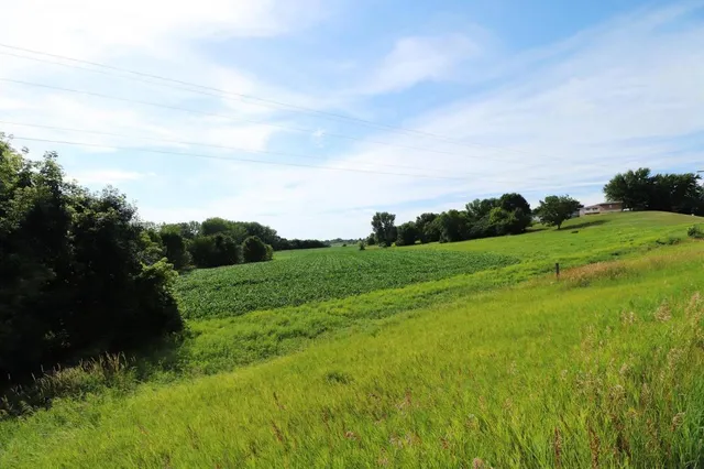 $1,100,000 | 5-xx West Ridge Road, Courtland, MN 56021