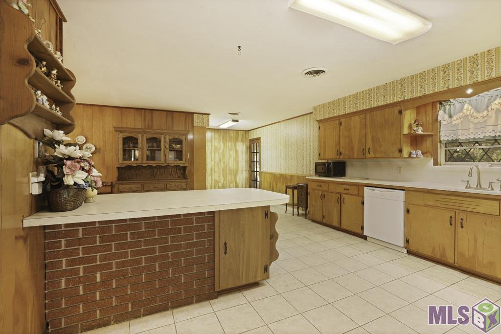 12323 Hooper Road Baton Rouge, LA 70818 - Photo 11 of 28