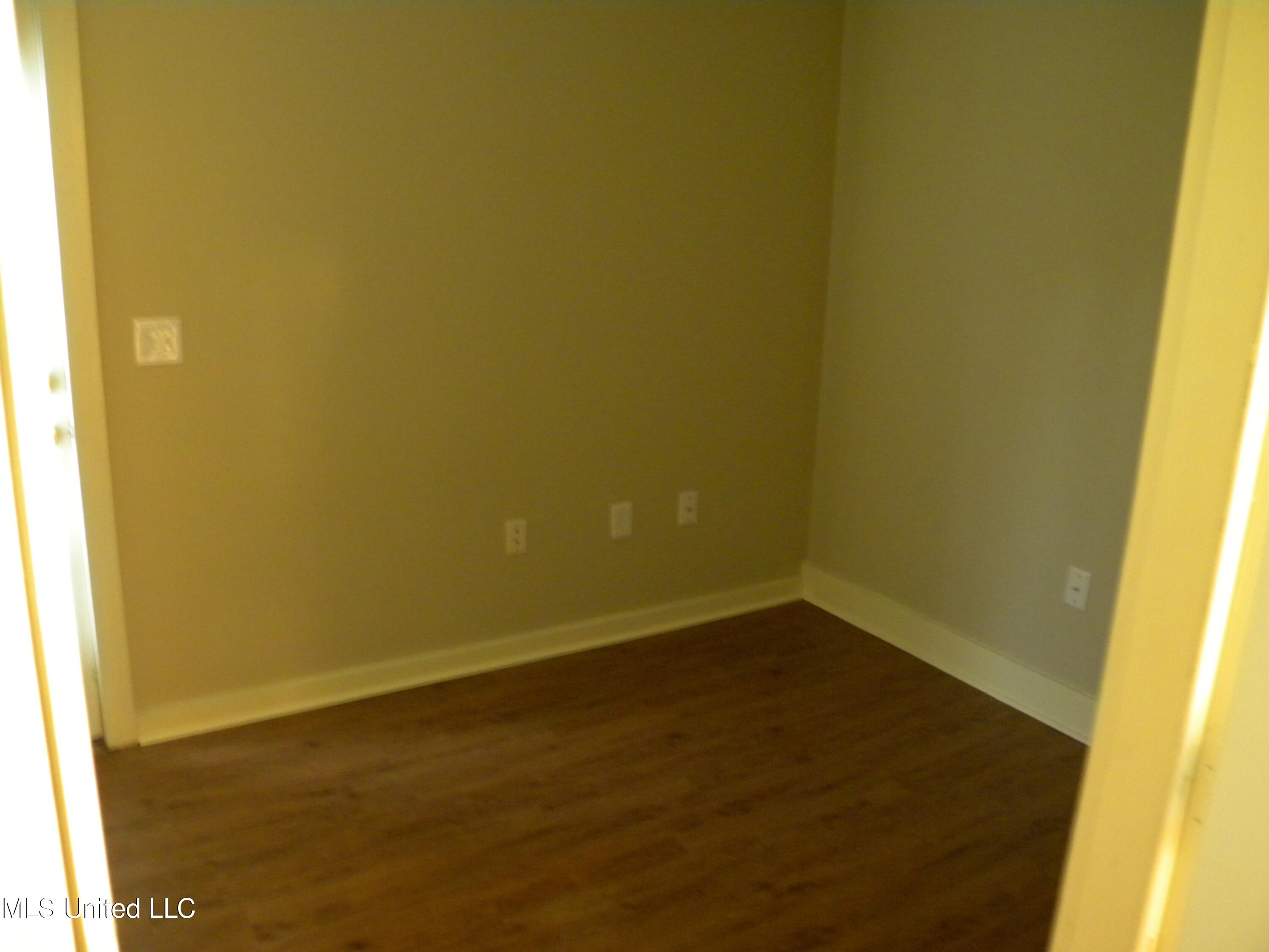 55 Lamplighter Road Pearl, MS 39208 - Photo 8 of 14 DSCN2936