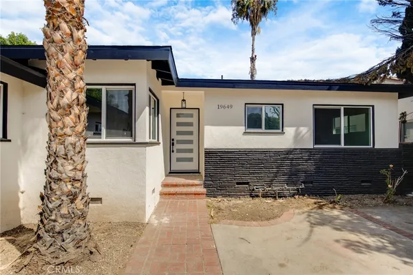 $5,500 | 19649 Friar Street, Tarzana, CA 91335