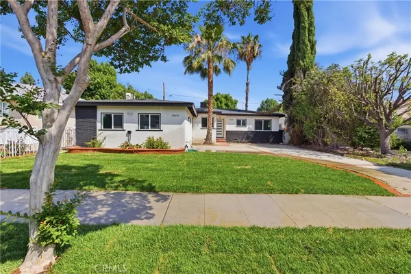 $5,500 | 19649 Friar Street, Tarzana, CA 91335