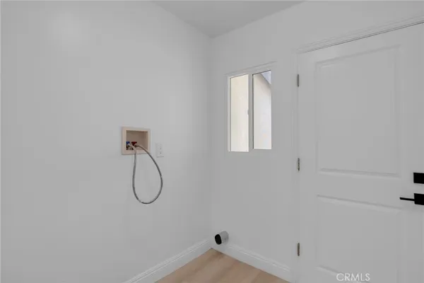 $5,500 | 19649 Friar Street, Tarzana, CA 91335