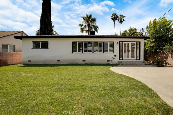 $5,500 | 19649 Friar Street, Tarzana, CA 91335