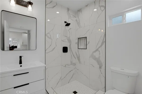 $5,500 | 19649 Friar Street, Tarzana, CA 91335