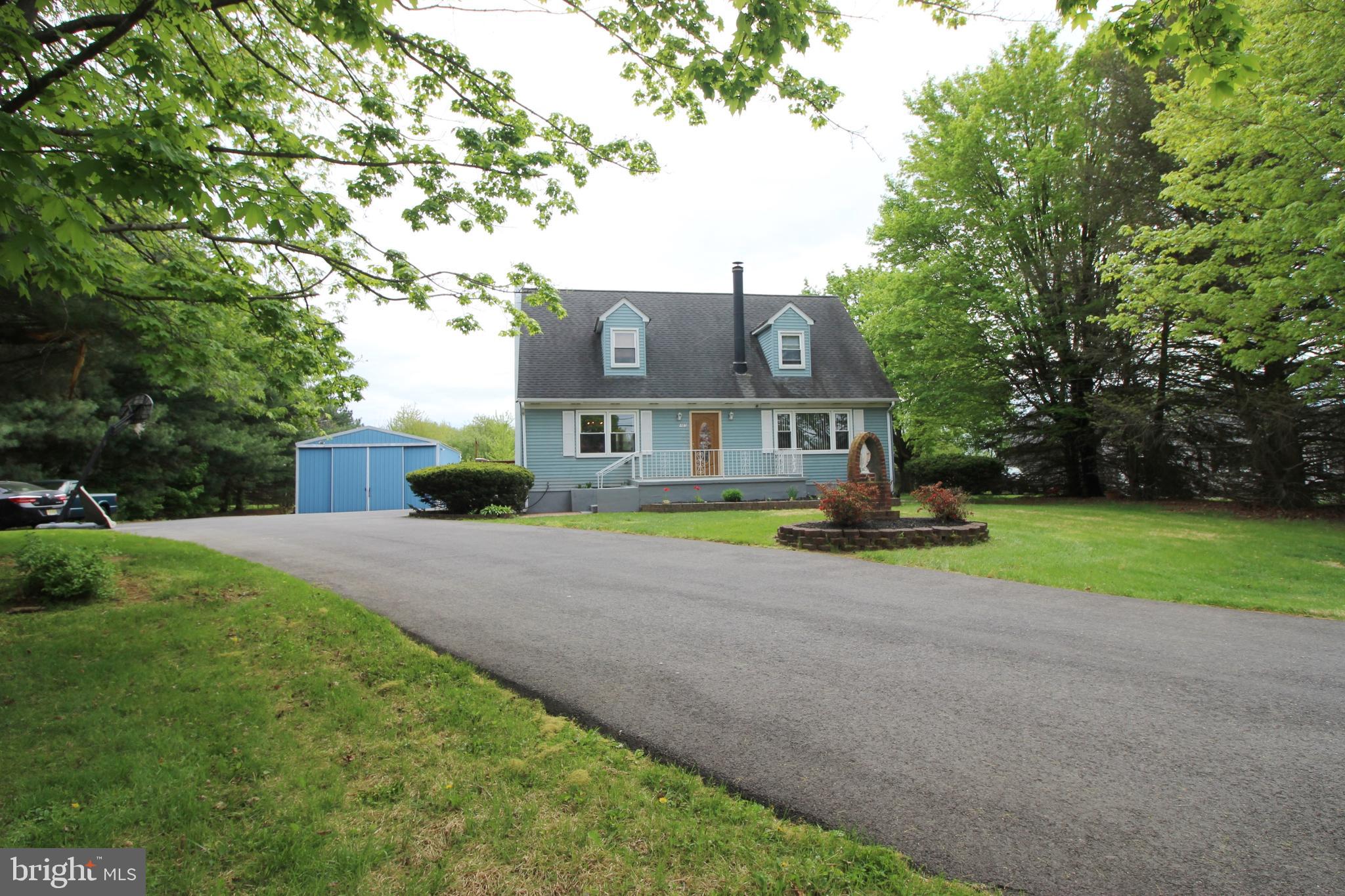 460 White Pine Road Columbus, NJ 08022 - Photo 1 of 22 Gallery Image 1