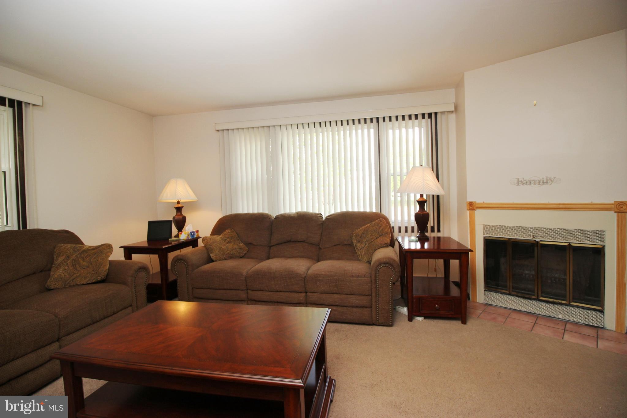460 White Pine Road Columbus, NJ 08022 - Photo 5 of 22 Gallery Image 5