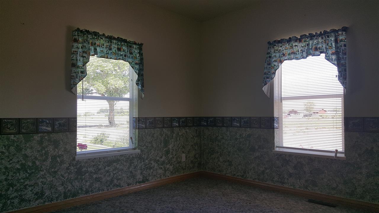 1247 Q Road Loma, CO 81524 - Photo 8 of 13 a view of a window in an empty room
