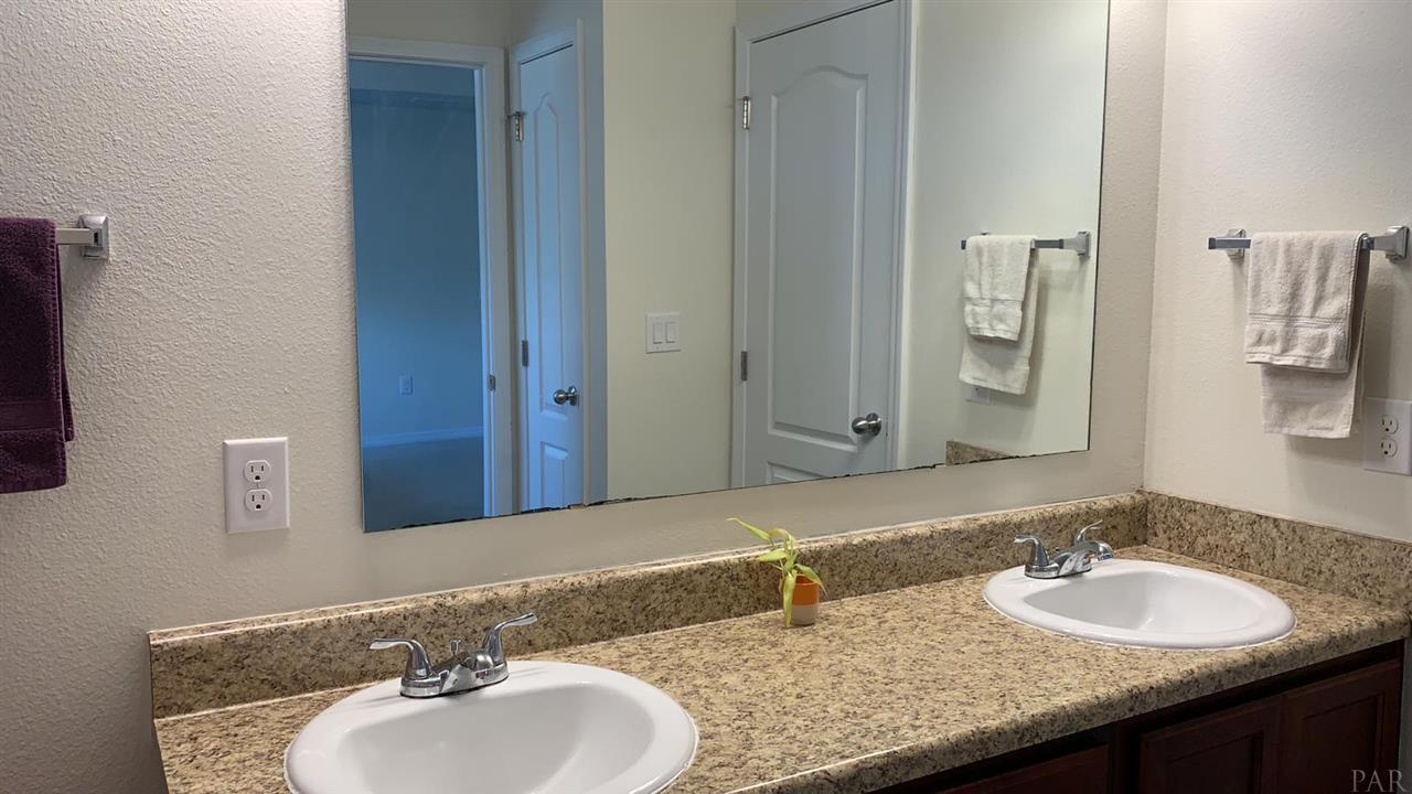 2374 Duncan Ridge Drive Navarre, FL 32566 - Photo 17 of 34 Gallery Image 17