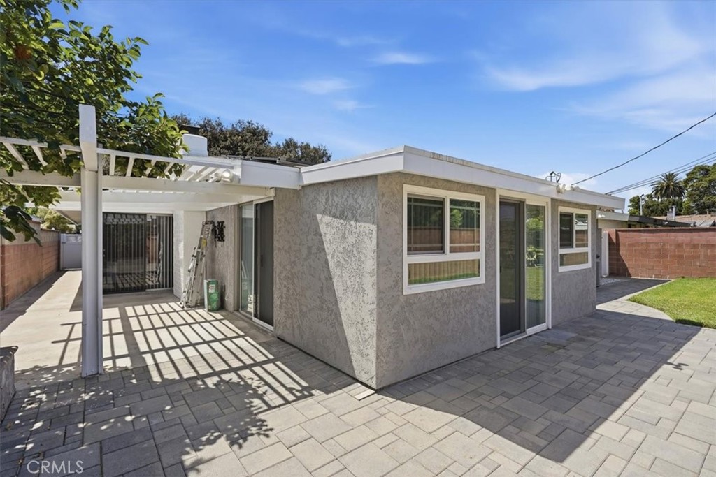 533 South Devon Road Orange, CA 92868 - Photo 40 of 50 a view of a house with backyard
