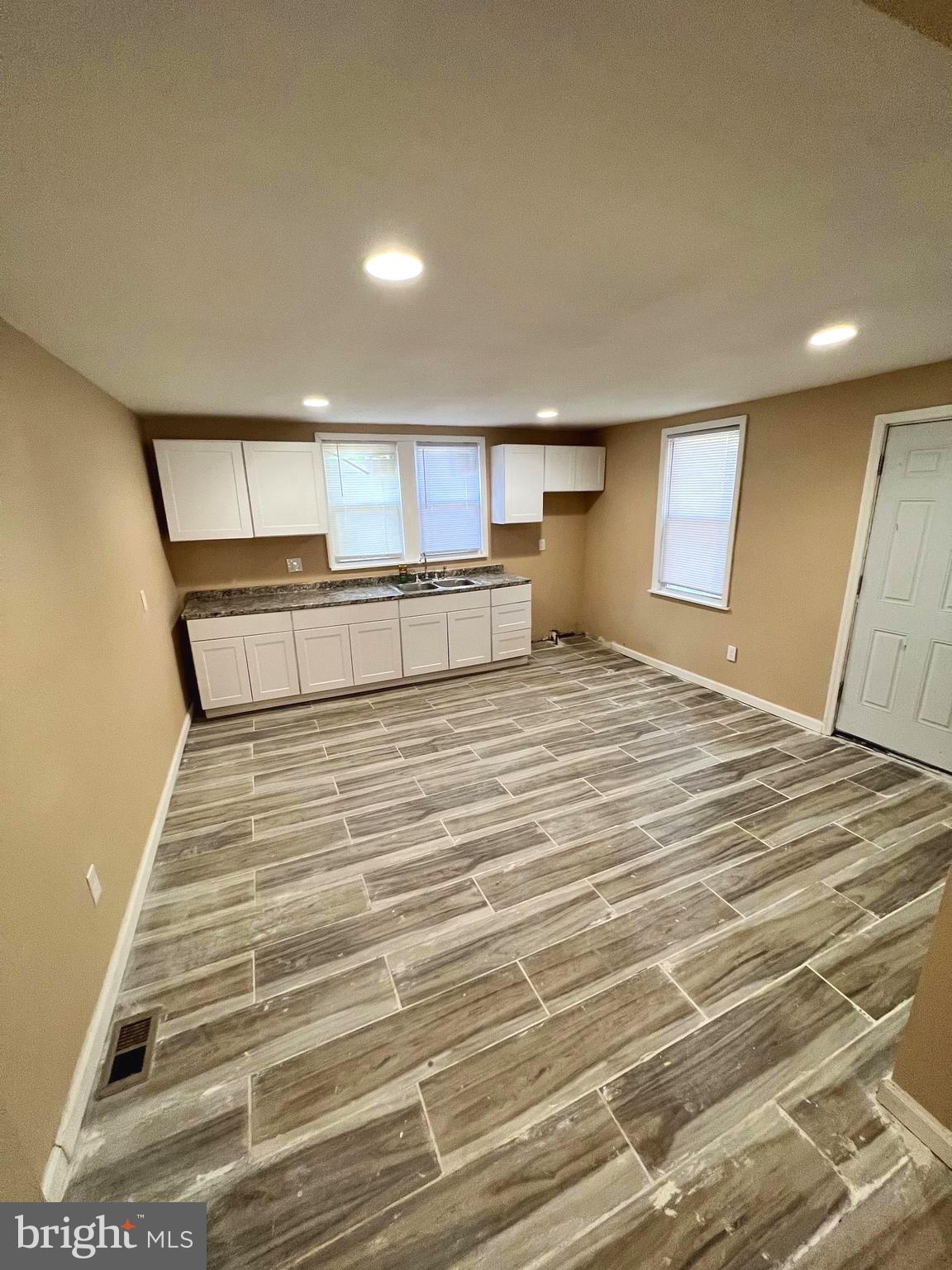 3031 Alabama Road Camden, NJ 08104 - Photo 3 of 16 KITCHEN