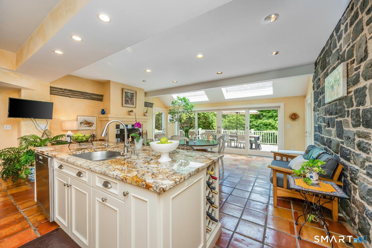 15 Wildcat Road Darien, CT 06820 - Photo 12 of 40