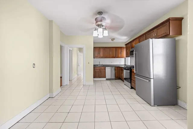 $3,200 | 427 Ferry Street, Unit 2, Everett, MA 02149