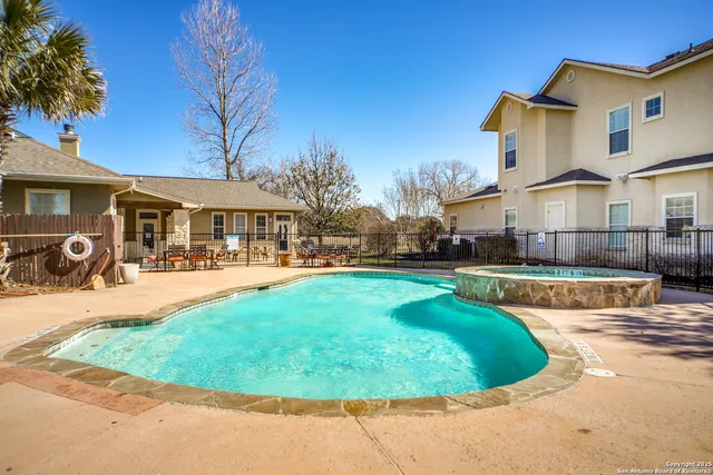 $1,725 | 1000 Diamond Road, Unit 3003, Boerne, TX 78006