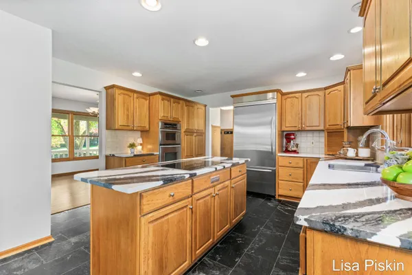 $740,000 | 2197 Knollpoint Drive Northeast, Ada, MI 49301