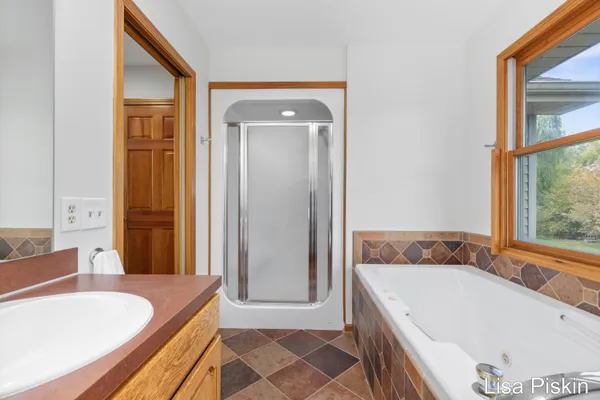 $740,000 | 2197 Knollpoint Drive Northeast, Ada, MI 49301