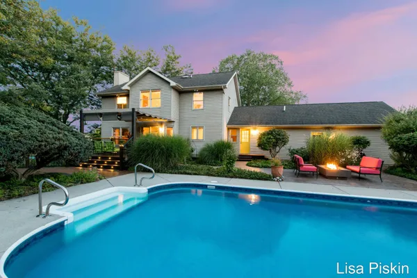 $740,000 | 2197 Knollpoint Drive Northeast, Ada, MI 49301