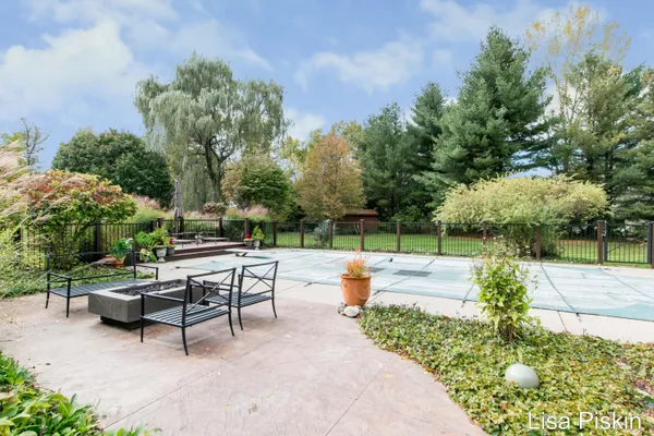 $740,000 | 2197 Knollpoint Drive Northeast, Ada, MI 49301