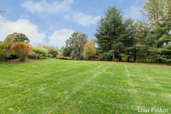 $740,000 | 2197 Knollpoint Drive Northeast, Ada, MI 49301