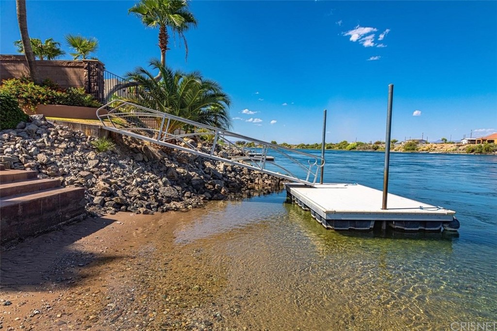 4654 My Place Road Needles, CA 92363 - Photo 9 of 75 a view of a swimming pool with a yard
