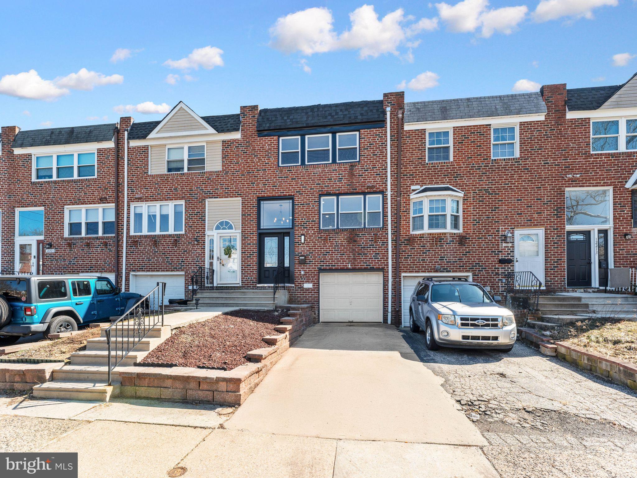 12217 Sweet Briar Road Philadelphia, PA 19154 - Photo 1 of 29 Gallery Image 1
