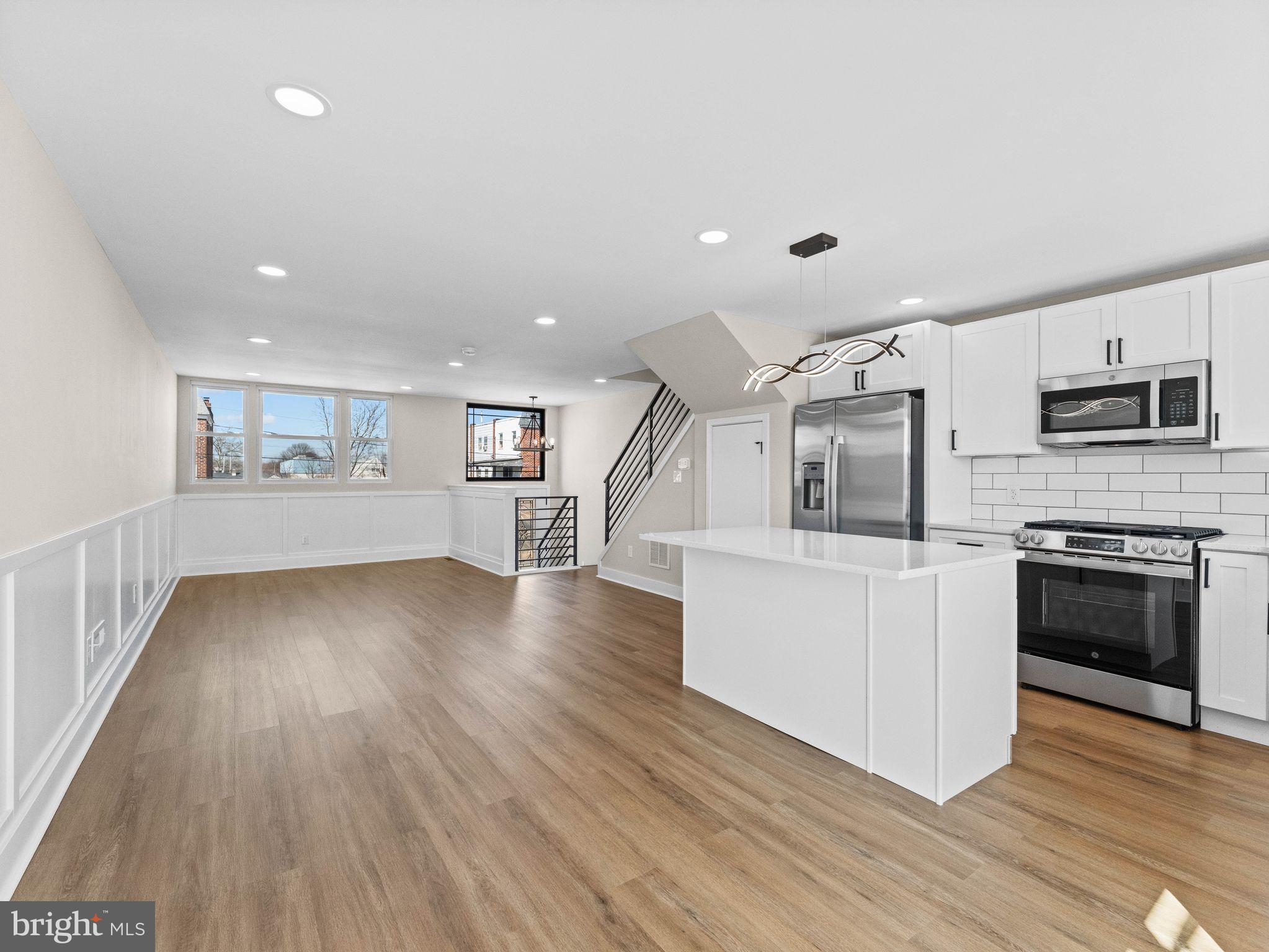 12217 Sweet Briar Road Philadelphia, PA 19154 - Photo 6 of 29 Gallery Image 6