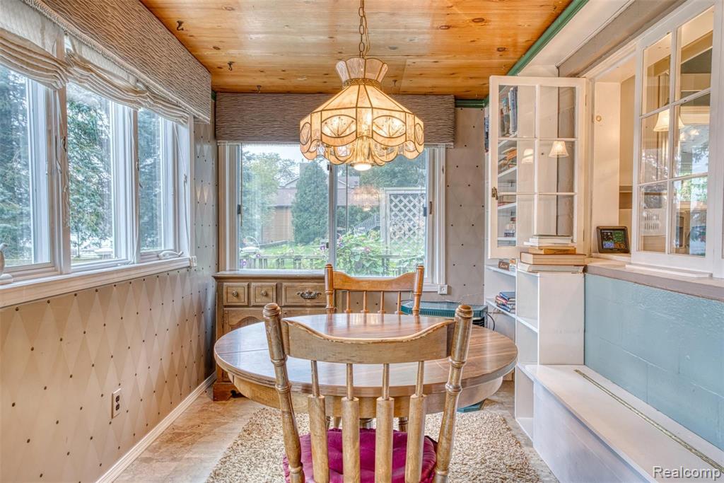 5902 Bullard Road Fenton, MI 48430 - Photo 16 of 36