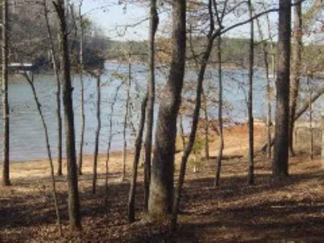141 Rivershore Road Westminster, SC 29693 - Photo 8 of 9 Gallery Image 8
