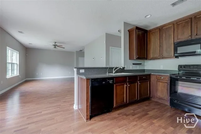 $2,300 | 62 Peregrine Circle, Richmond Hill, GA 31324