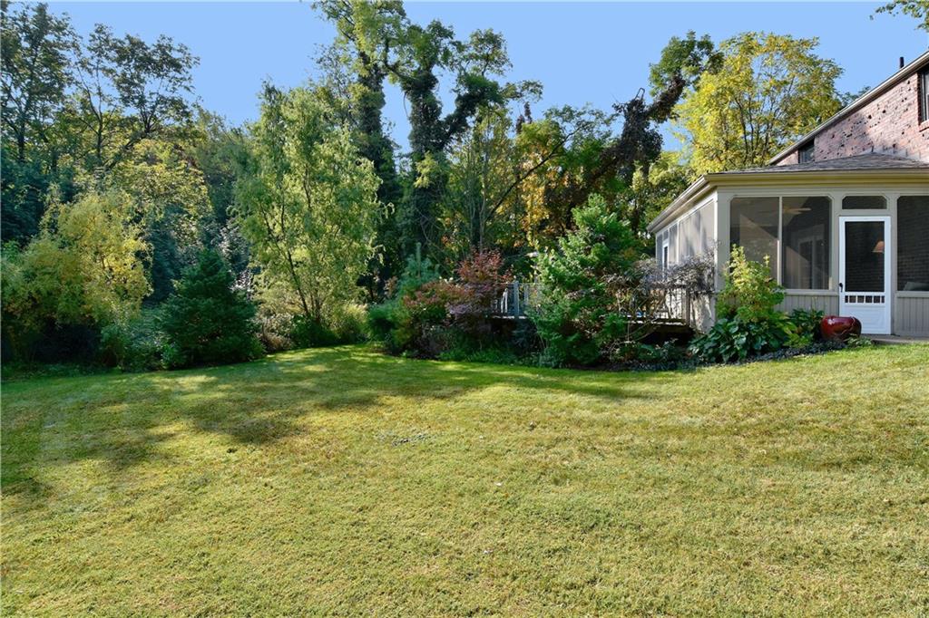 201 Henderson Road Pittsburgh, PA 15237 - Photo 22 of 24 Gallery Image 22