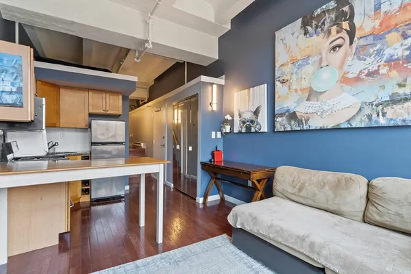 $2,800 | 12 Stoneholm Street, Unit 318, Boston, MA 02115