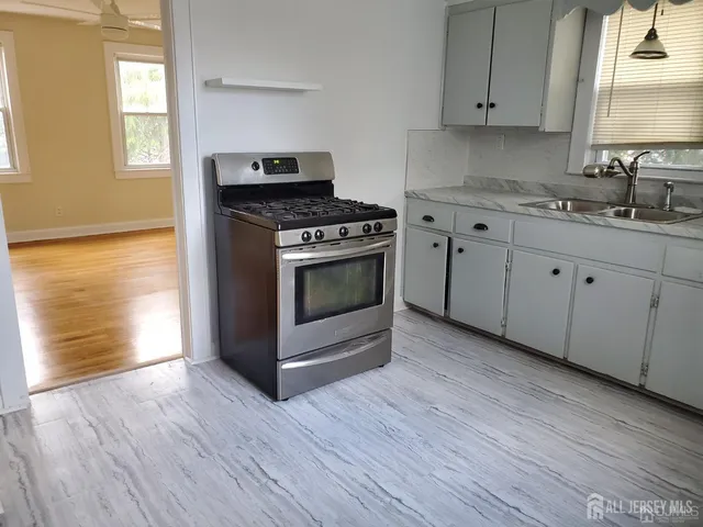 $3,000 | 250 Thomas Street, Woodbridge, NJ 07095