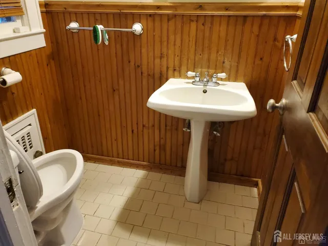 $3,000 | 250 Thomas Street, Woodbridge, NJ 07095