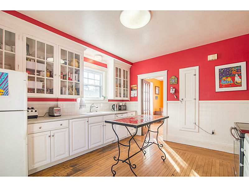 65 County Road Barrington, RI 02806 - Photo 9 of 25 Kitchen.
