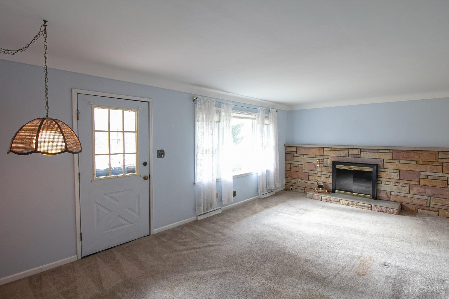 6480 Fields Ertel Road Sharonville, OH 45241 - Photo 5 of 24
