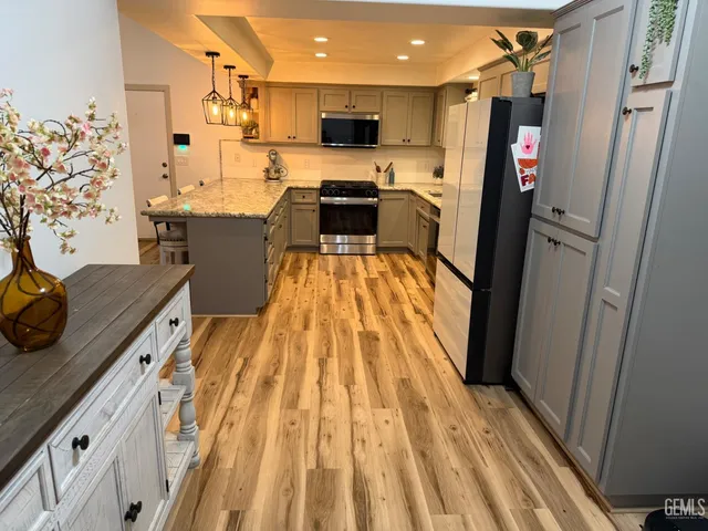 $379,950 | Undisclosed Address, Bakersfield, CA 93308