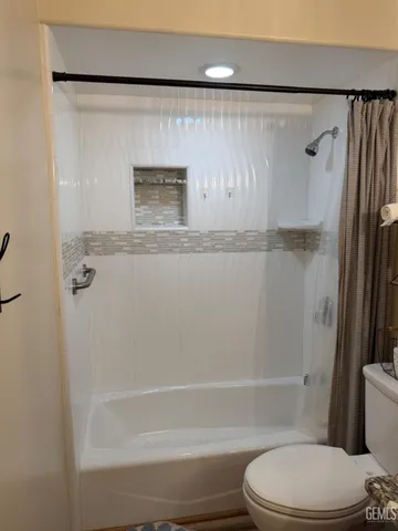 $379,950 | Undisclosed Address, Bakersfield, CA 93308