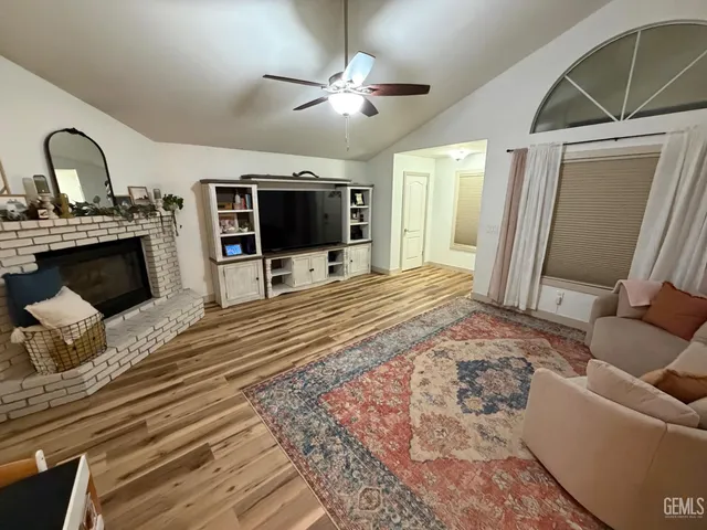 $379,950 | Undisclosed Address, Bakersfield, CA 93308